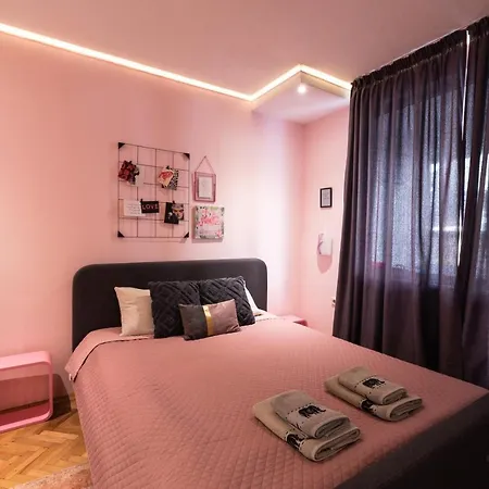 Fancy Downtown Flat Варна
